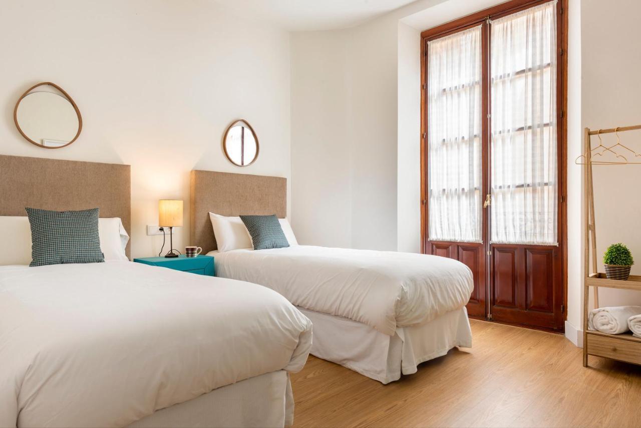 Alohamundi Arenal Daire Sevilla Dış mekan fotoğraf